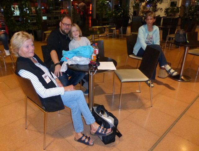 1 JqkklJFfEqfJUKUHYiaUTeVu DAs7s652FvmCfSe00